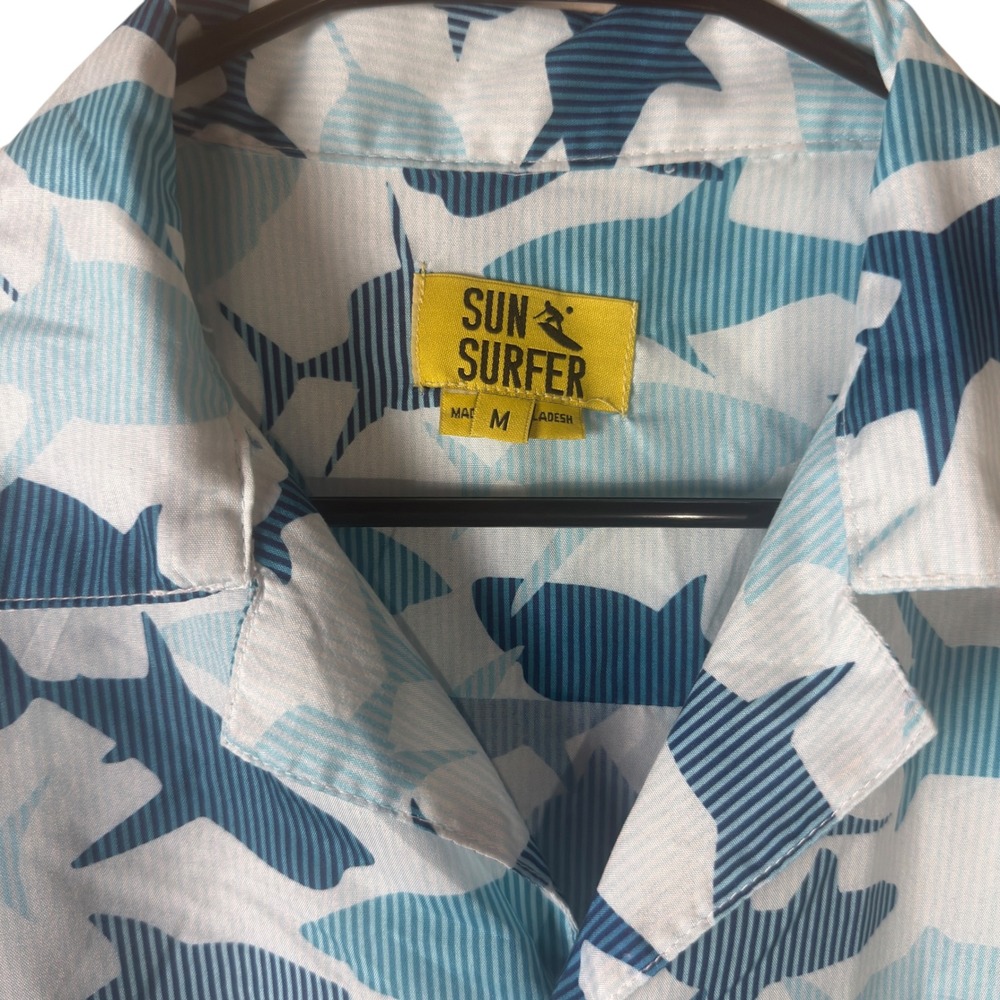 Sun Surfer Shark Hawaiian Button Down Shirt Blue White Mens Medium Beach Summer - Picture 3 of 7